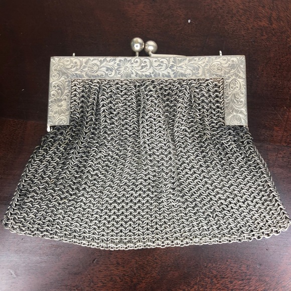 Vintage Chainmail Coin Purse - Picture 2 of 11